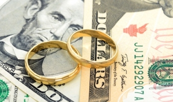 Wedding rings on money Wedding rings on money