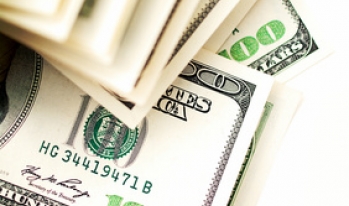 hundreds in cash money hundreds in cash money